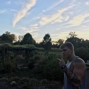 Meet your Posher, Dalton